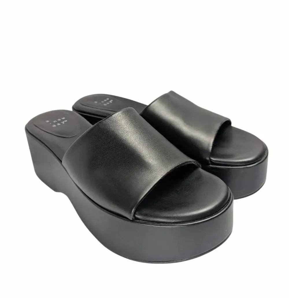 A New Day black platform slide sandal Y2K 90s look womens 8.5